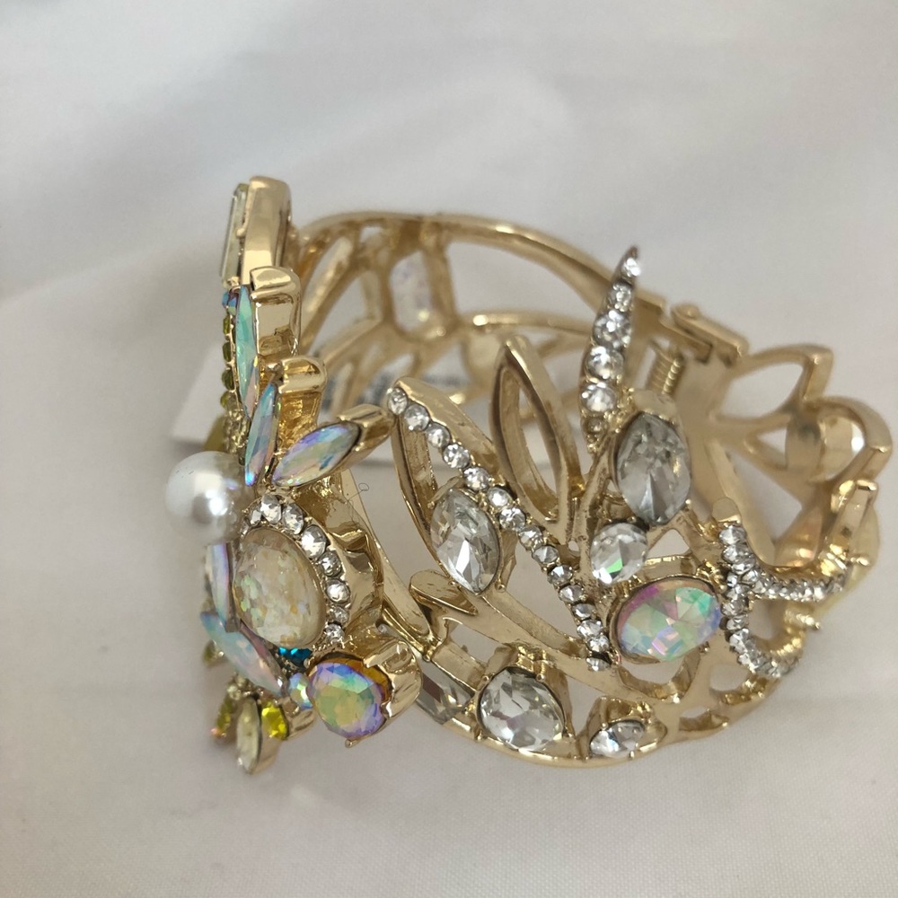 Betsey Johnson jewelry - Picture 8 of 8